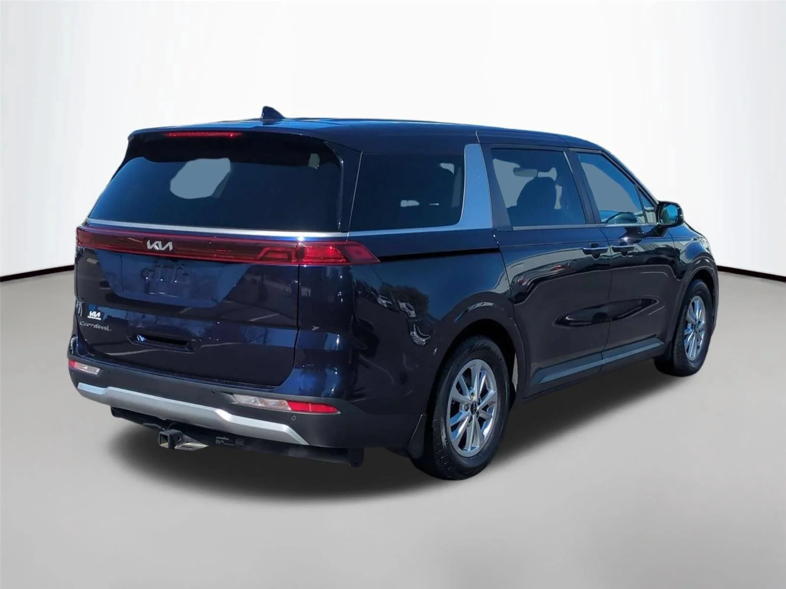 Used 2022 Deep Chroma Blue Kia LXS image 5