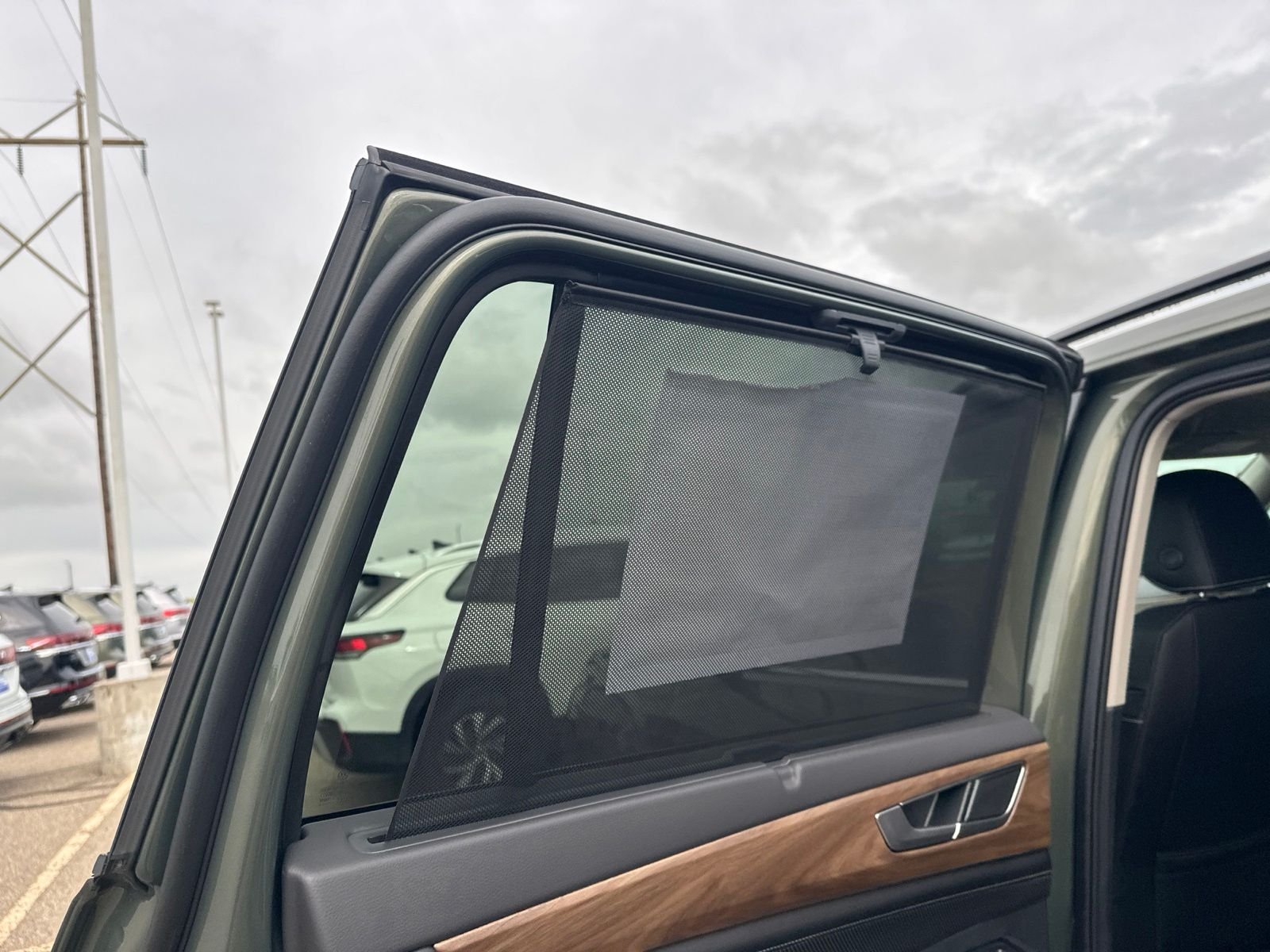 New 2026 Green Volkswagen 2.0T SE w/Technology image 30