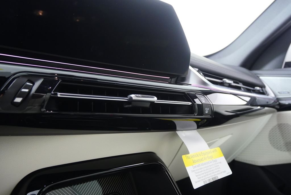 Used 2026 Alpine White BMW xDrive28i image 19