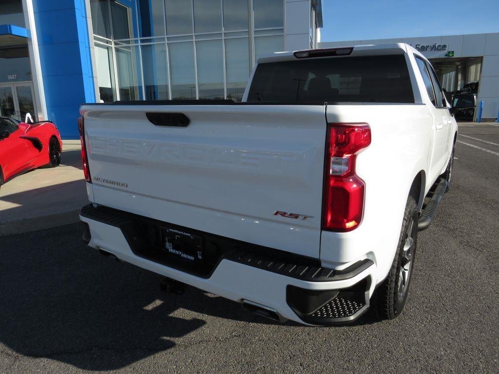 Used 2024 Summit White Chevrolet RST image 8
