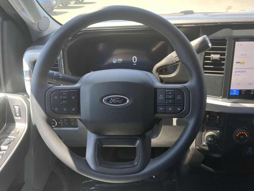 2025 Ford F-350 Super Duty XLT - Photo 47