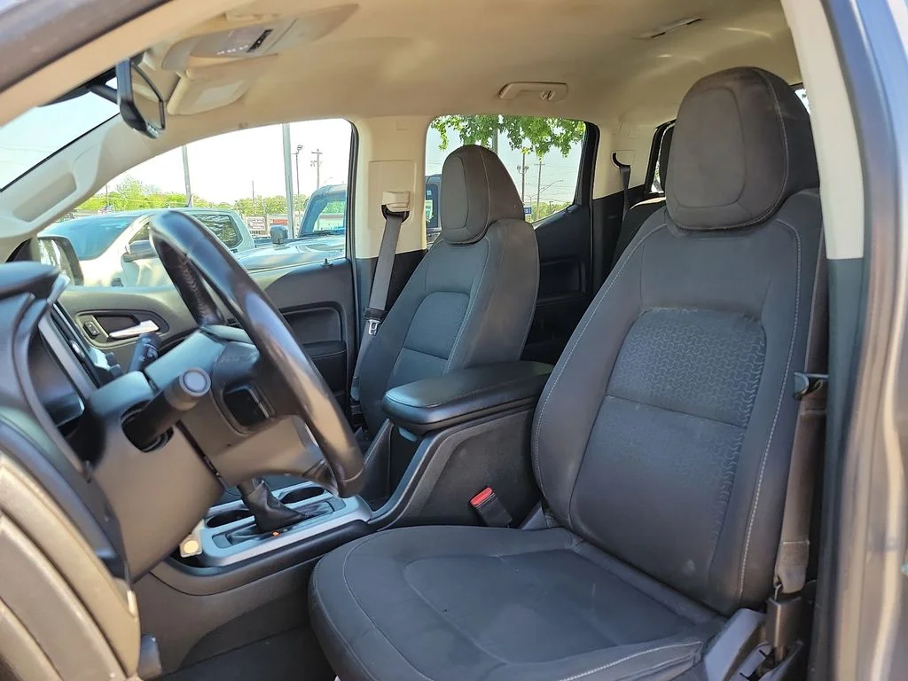 Used 2022 Satin Steel Metallic GMC Elevation image 11