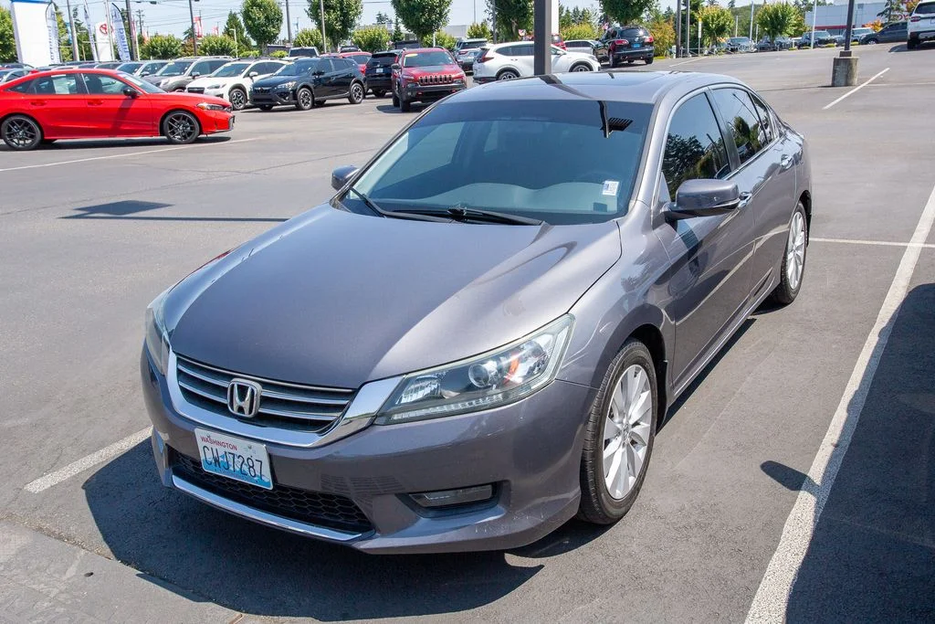 Used 2015 Modern Steel Metallic Honda EX image 3
