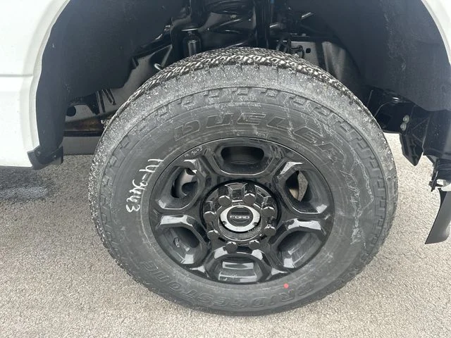 New 2026 Oxford White Ford F-350® XL image 18