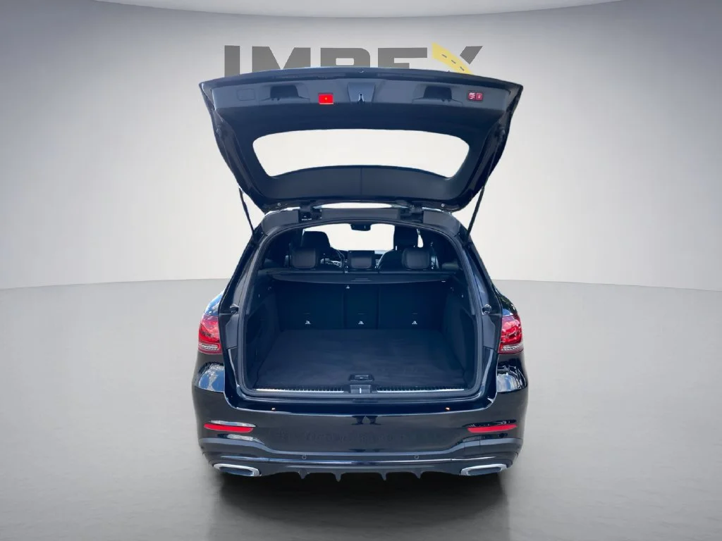 Used 2022 Black Mercedes-Benz GLC 300 image 31
