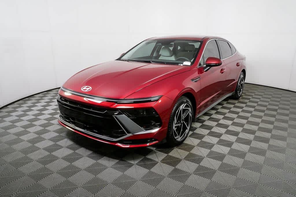 New 2026 Ultimate Red Hyundai SEL Sport image 4