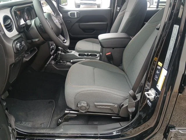 New 2026 Black Clear-Coat Exterior Paint Jeep Sport S image 27