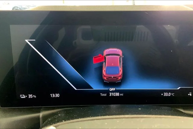 Used 2023 Aventurin Red Metallic BMW eDrive35 image 9