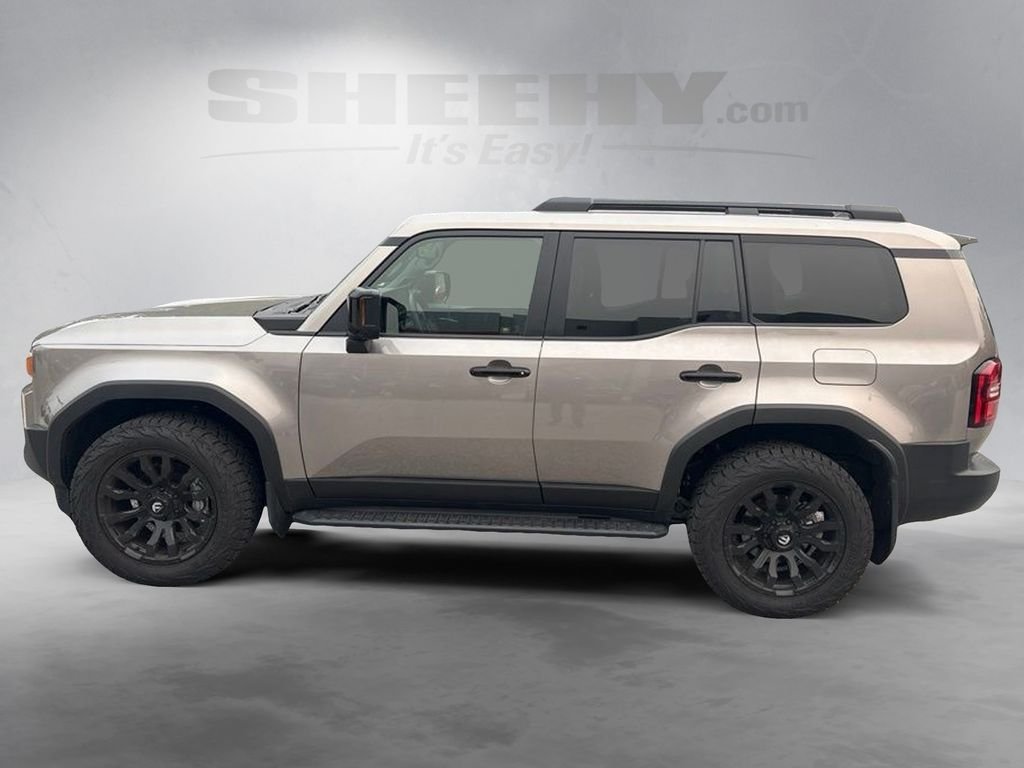 Used 2026  Toyota Base image 15