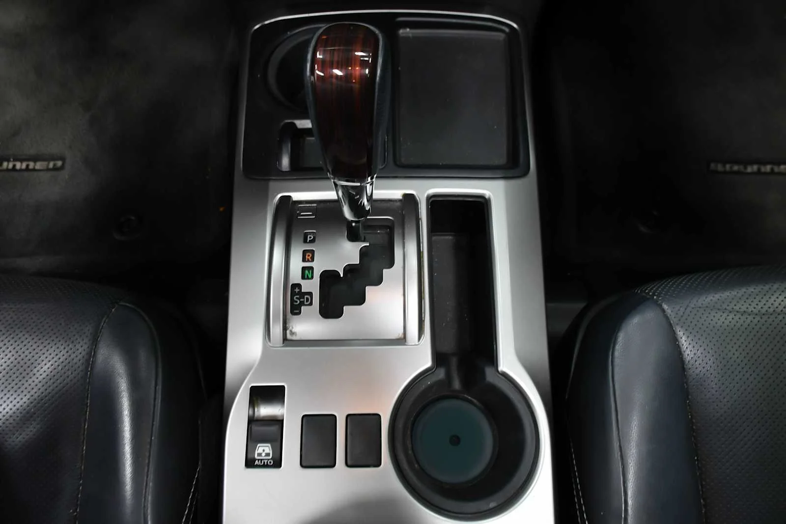 Used 2016 Blizzard Pearl Toyota Limited image 23