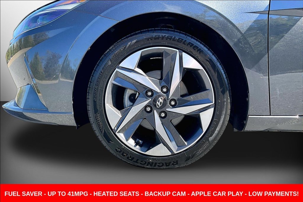 Used 2022 Gray Hyundai SEL image 40