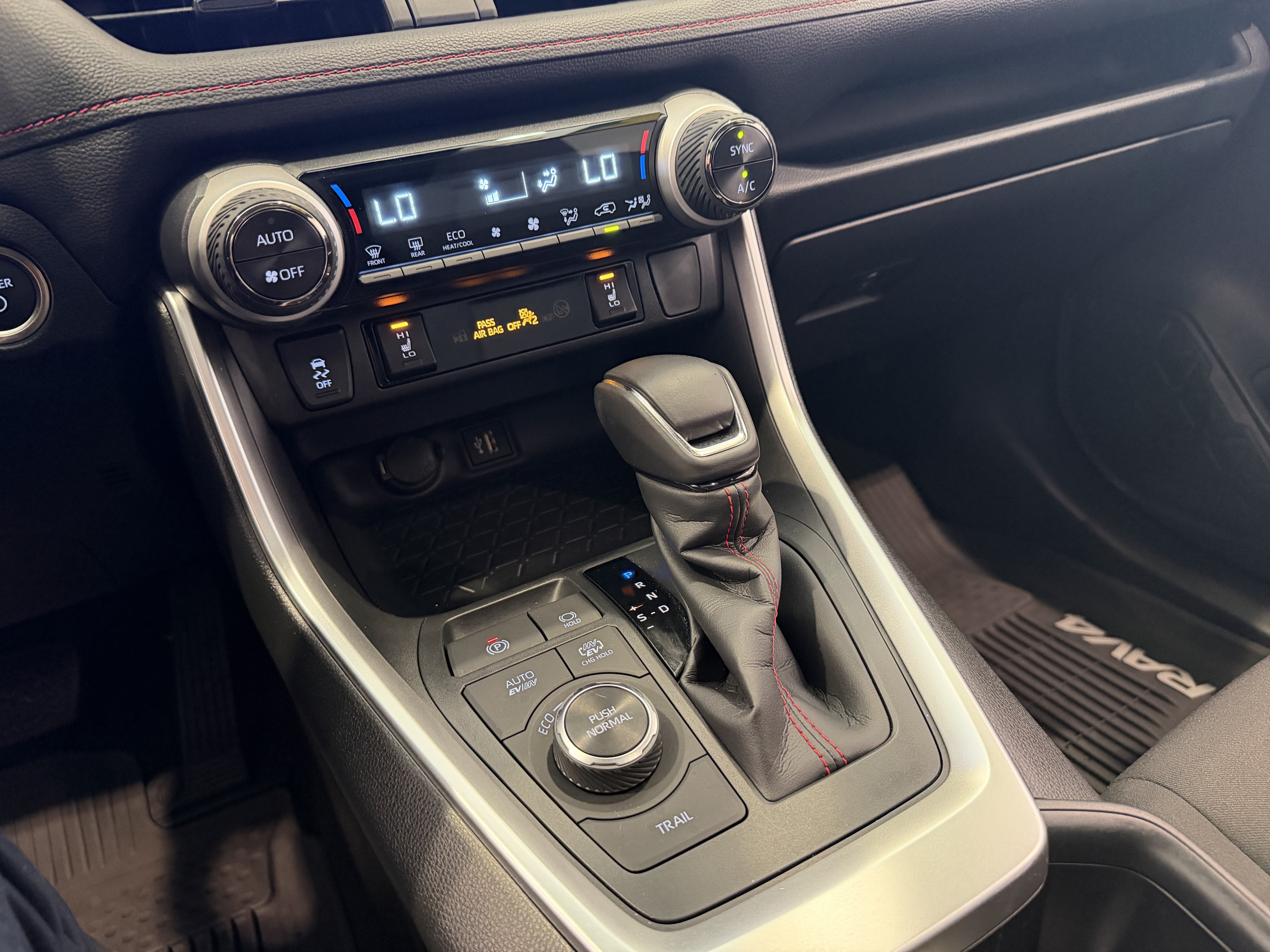 Certified Used 2024 BLUEPRINT Toyota SE image 27