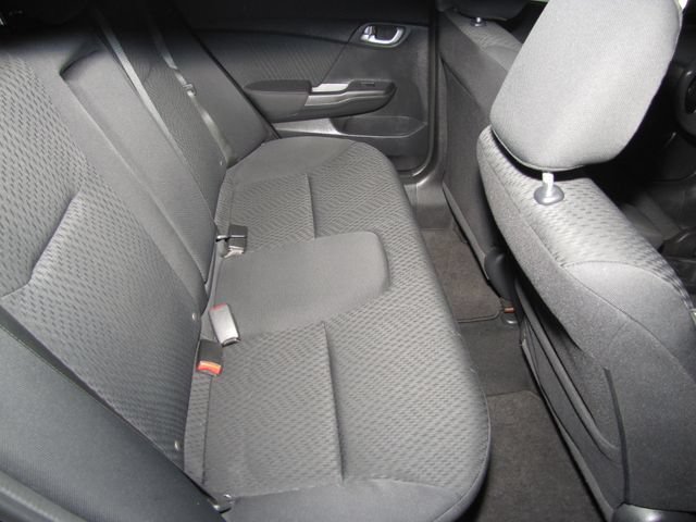 Used 2015  Honda EX image 18
