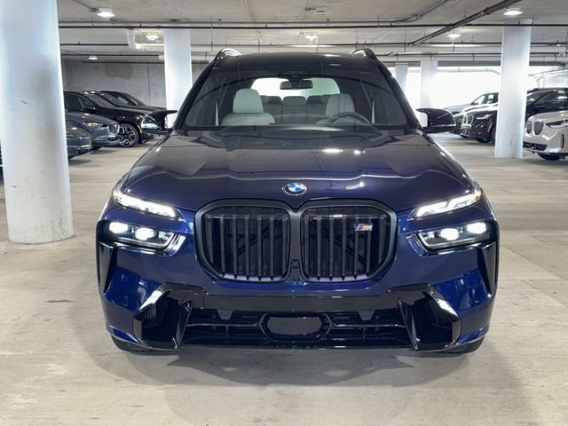 New 2027 Tanzanite Blue II Metallic BMW M60i image 2