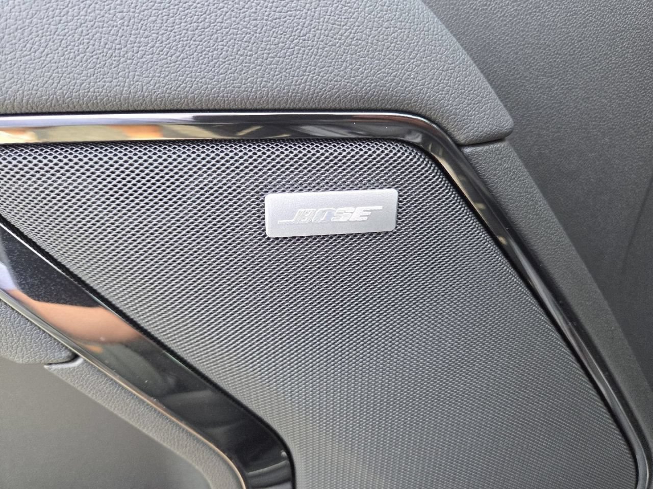 2026 GMC Sierra 1500 AT4 - Photo 10