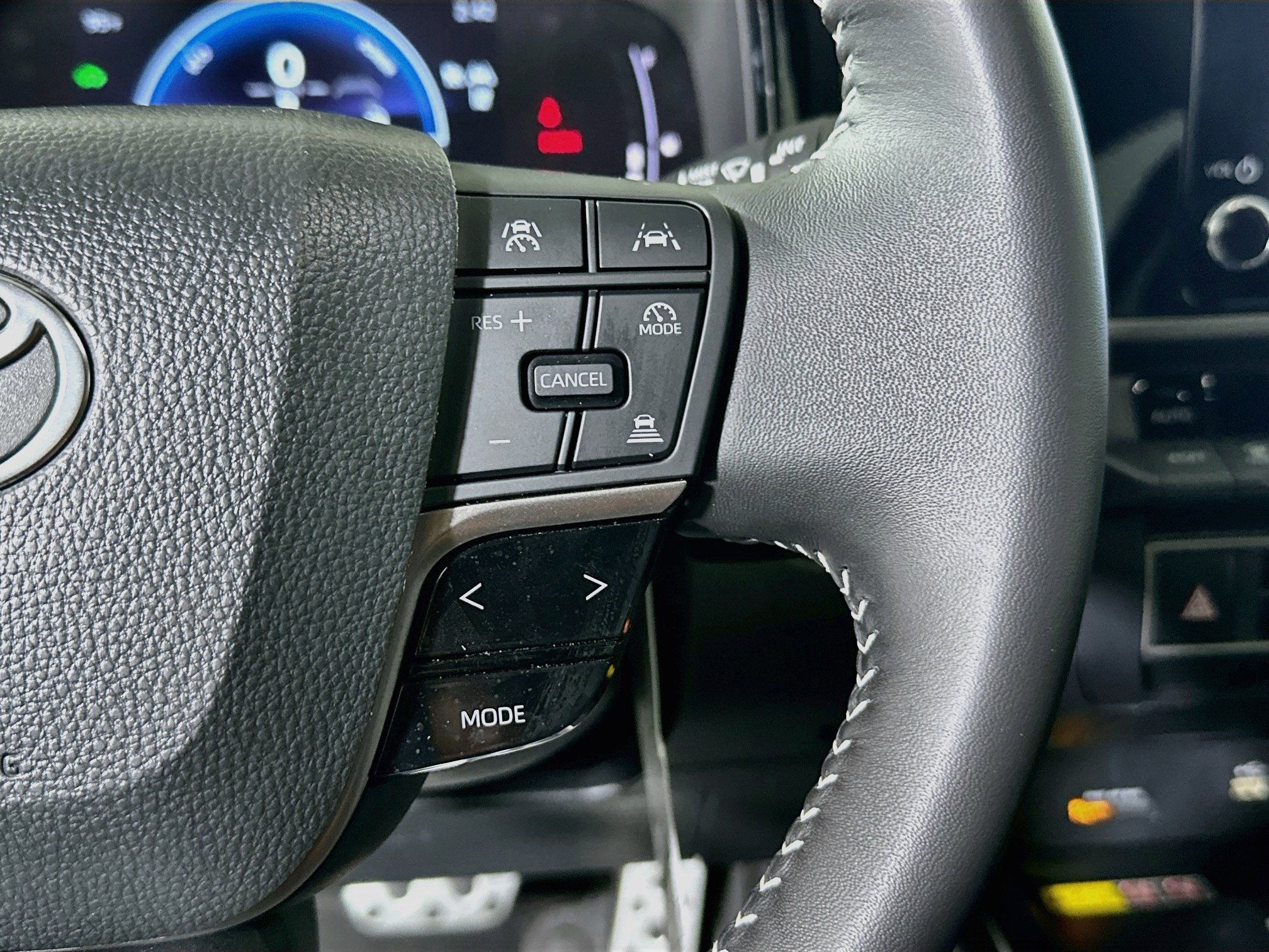 Used 2026 Ice Toyota SE image 17