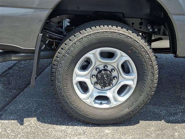 New 2026 Carbonized Gray Metallic Ford F-250® XLT image 25