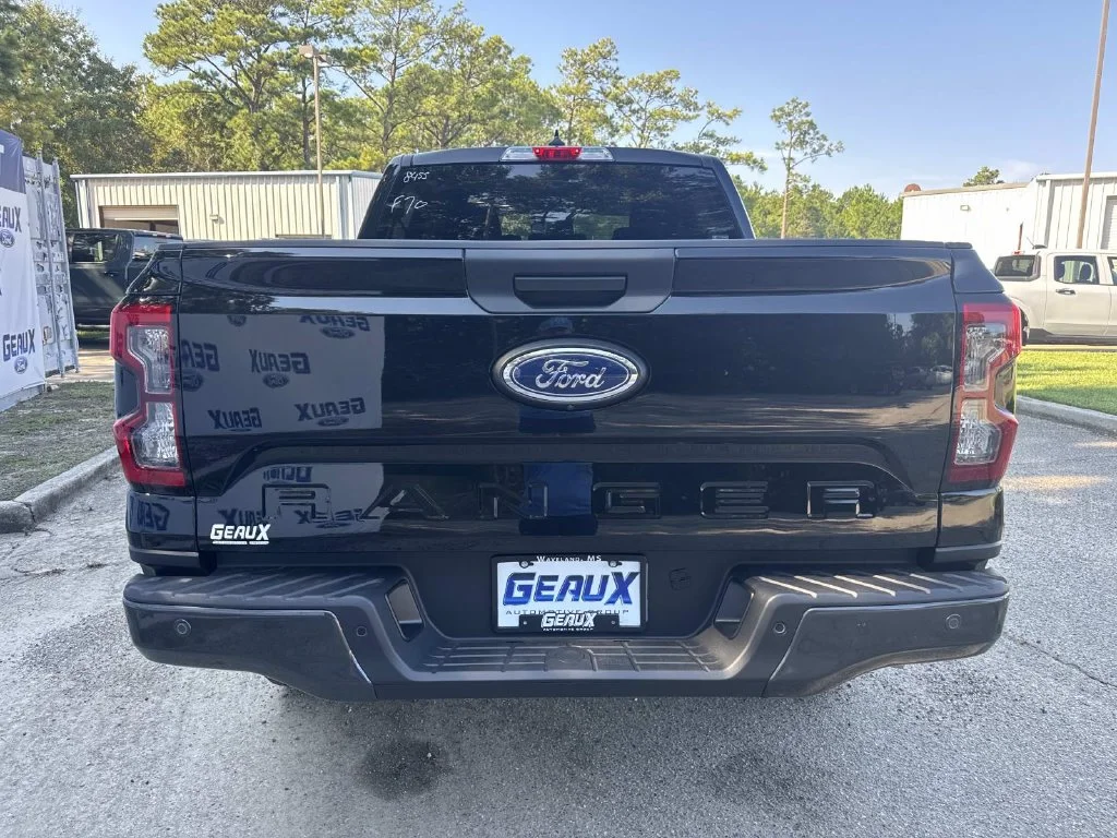 New 2026 Shadow Black Ford XLT image 15