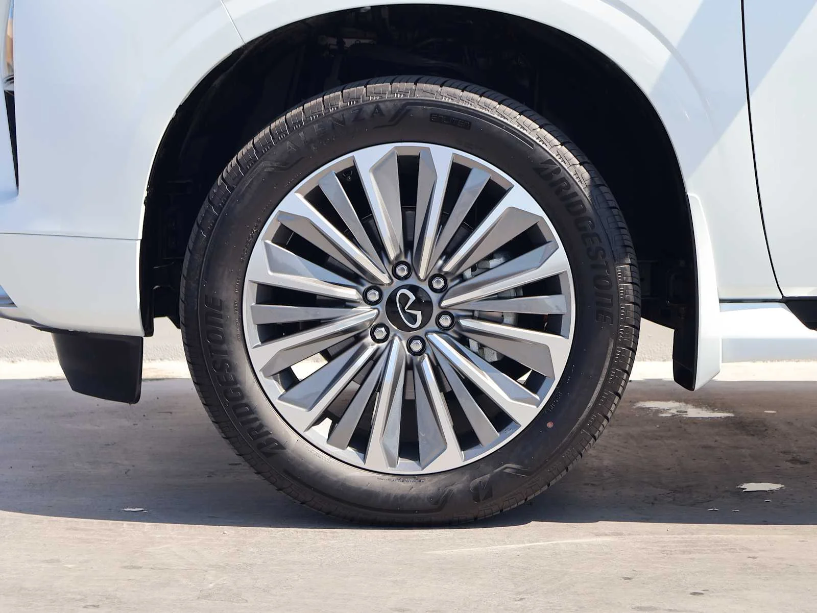 Certified Used 2026 Radiant White INFINITI LUXE image 11