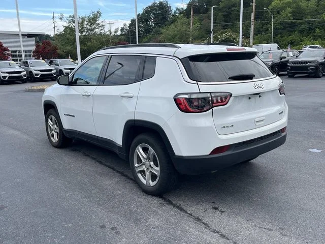 Used 2024 White Jeep Latitude image 5