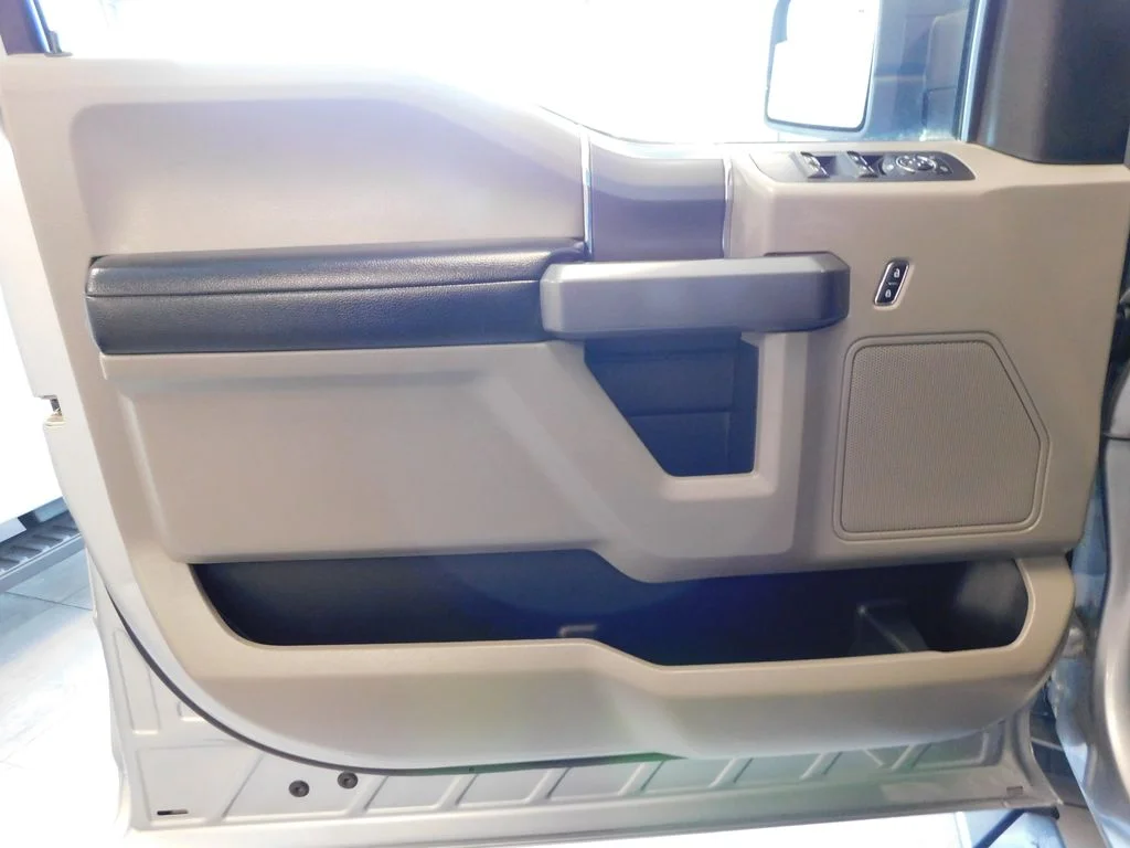 Used 2020 Iconic Silver Metallic Ford XLT image 11