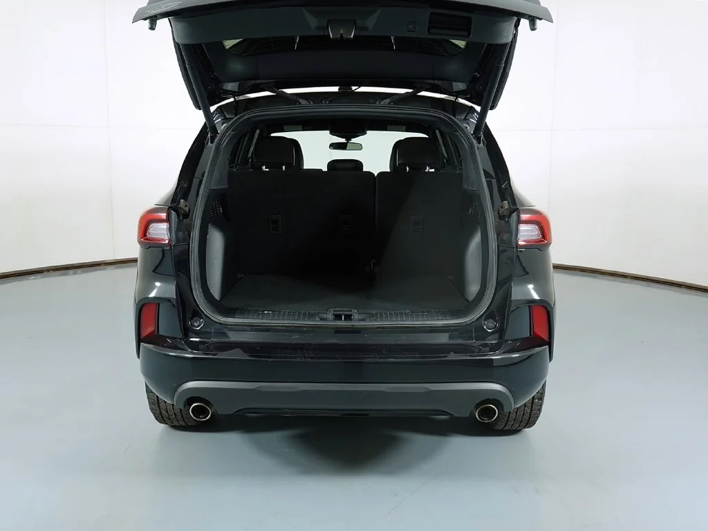 Used 2023 Black Ford ST-Line image 5