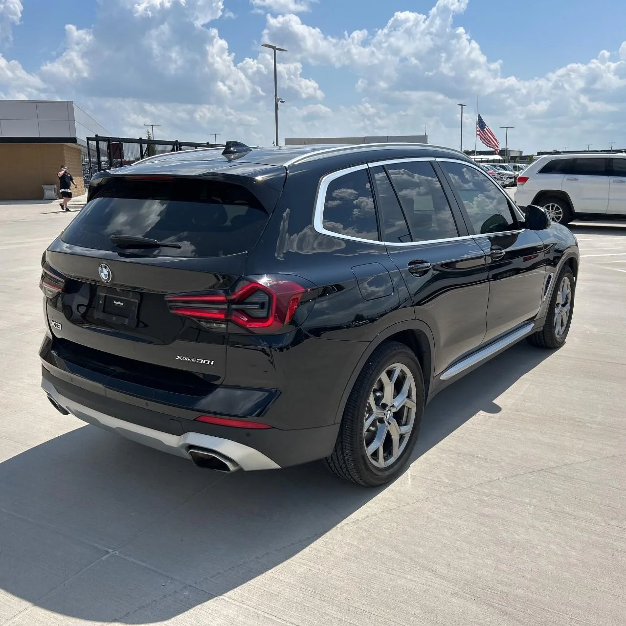 Used 2023 Jet Black BMW xDrive30i image 6