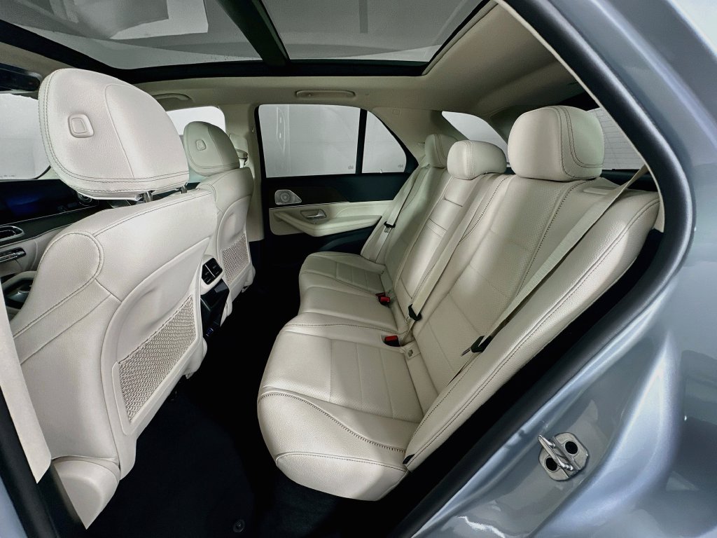 New 2027 Silver Mercedes-Benz GLE 450 image 25