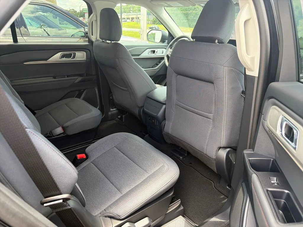 New 2026 Agate Black Metallic Ford Active image 16