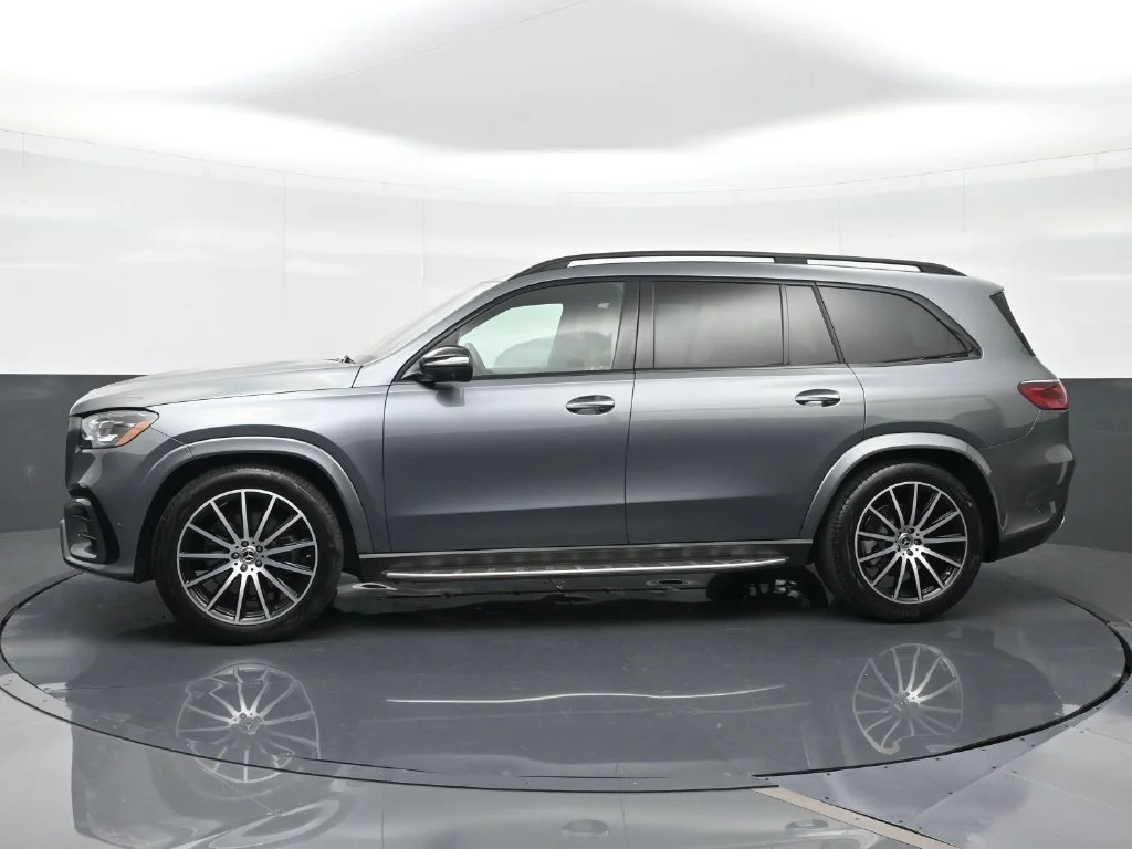 Used 2025  Mercedes-Benz GLS 450 image 5