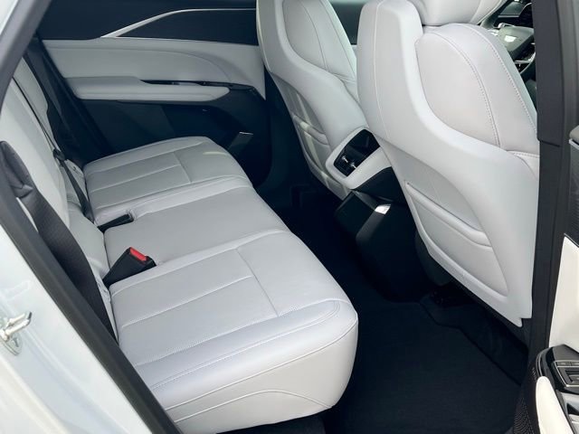 2025 Cadillac LYRIQ Luxury 1 - Photo 16