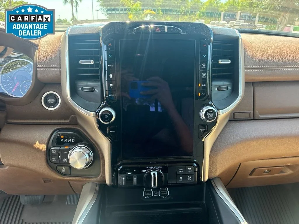 Used 2021 Ivory White Tri-c Ram Laramie image 11