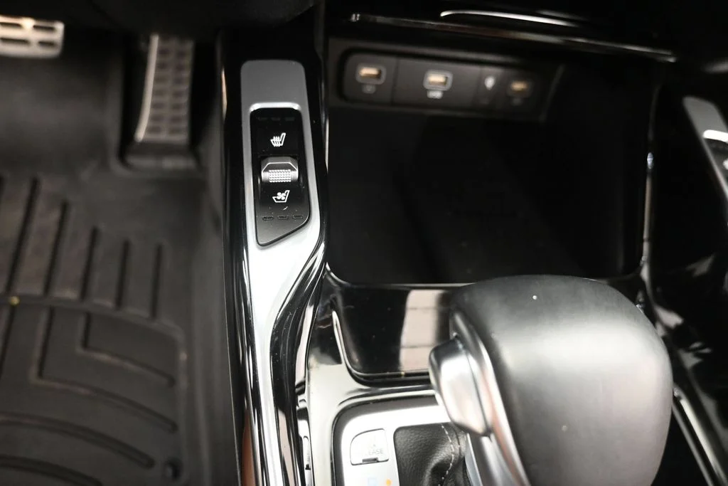 Used 2023 Gray Kia X-Line SX Prestige image 34