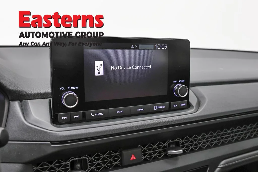 Used 2025 Black Honda SE image 18