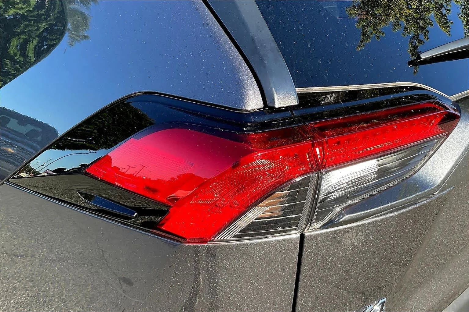 Used 2025 Magnetic Gray Metallic Toyota XLE Premium image 29