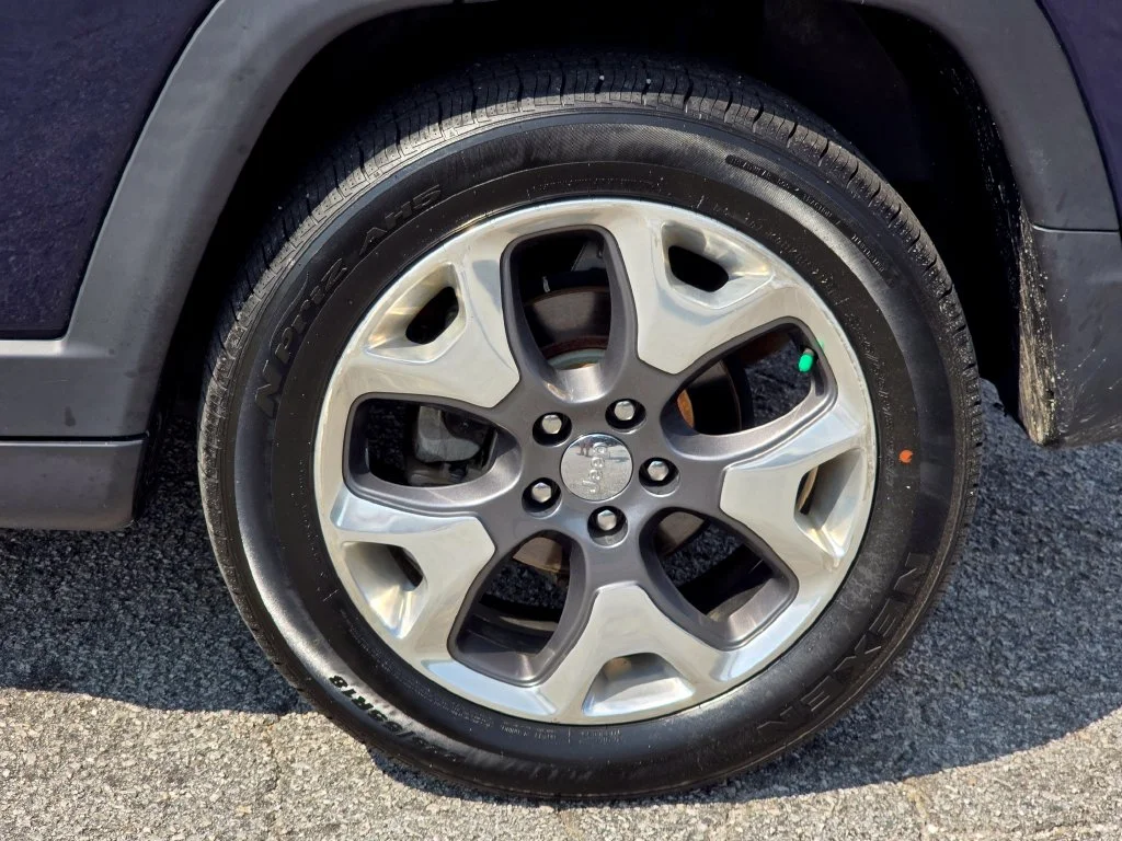 Used 2020 Blue Jeep Limited image 22