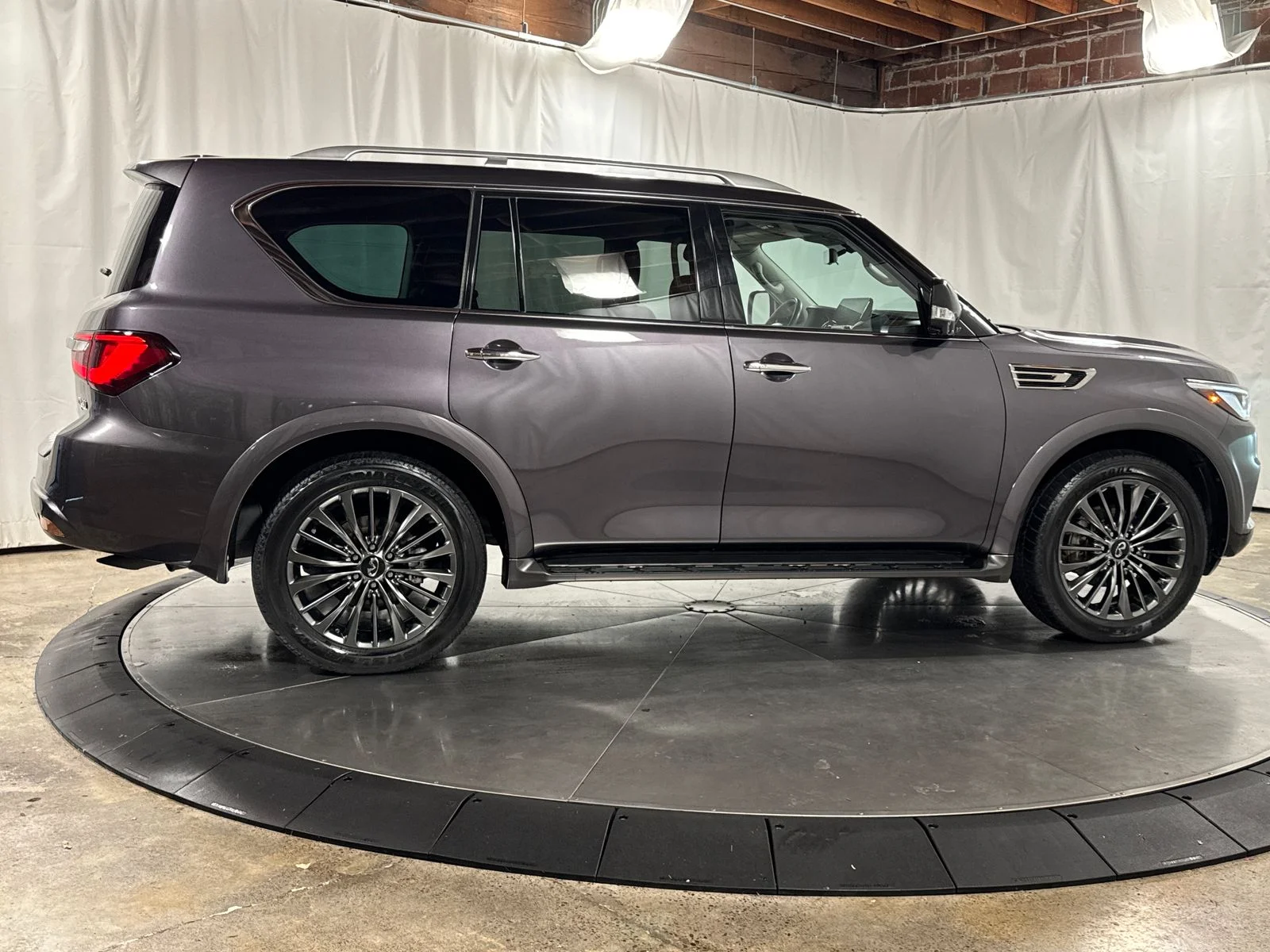 Certified Used 2023 Gray INFINITI Premium Select image 12