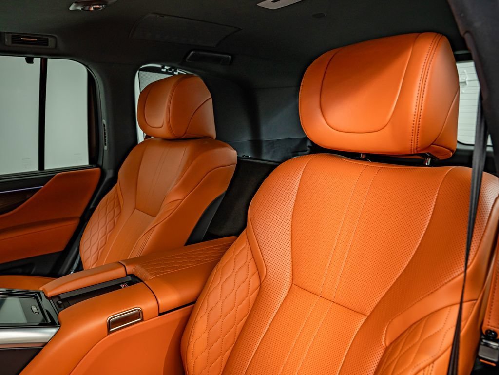 New 2025 Nori Green Pearl Lexus 700h Ultra Luxury image 38