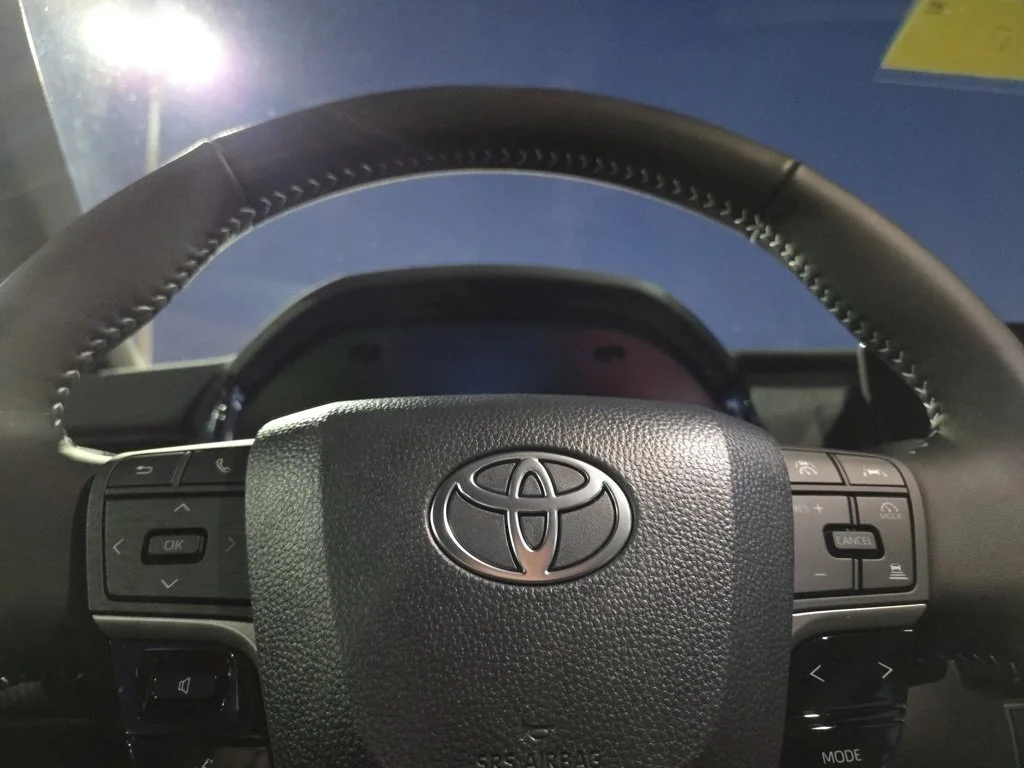 2026 Toyota Camry SE - Photo 23
