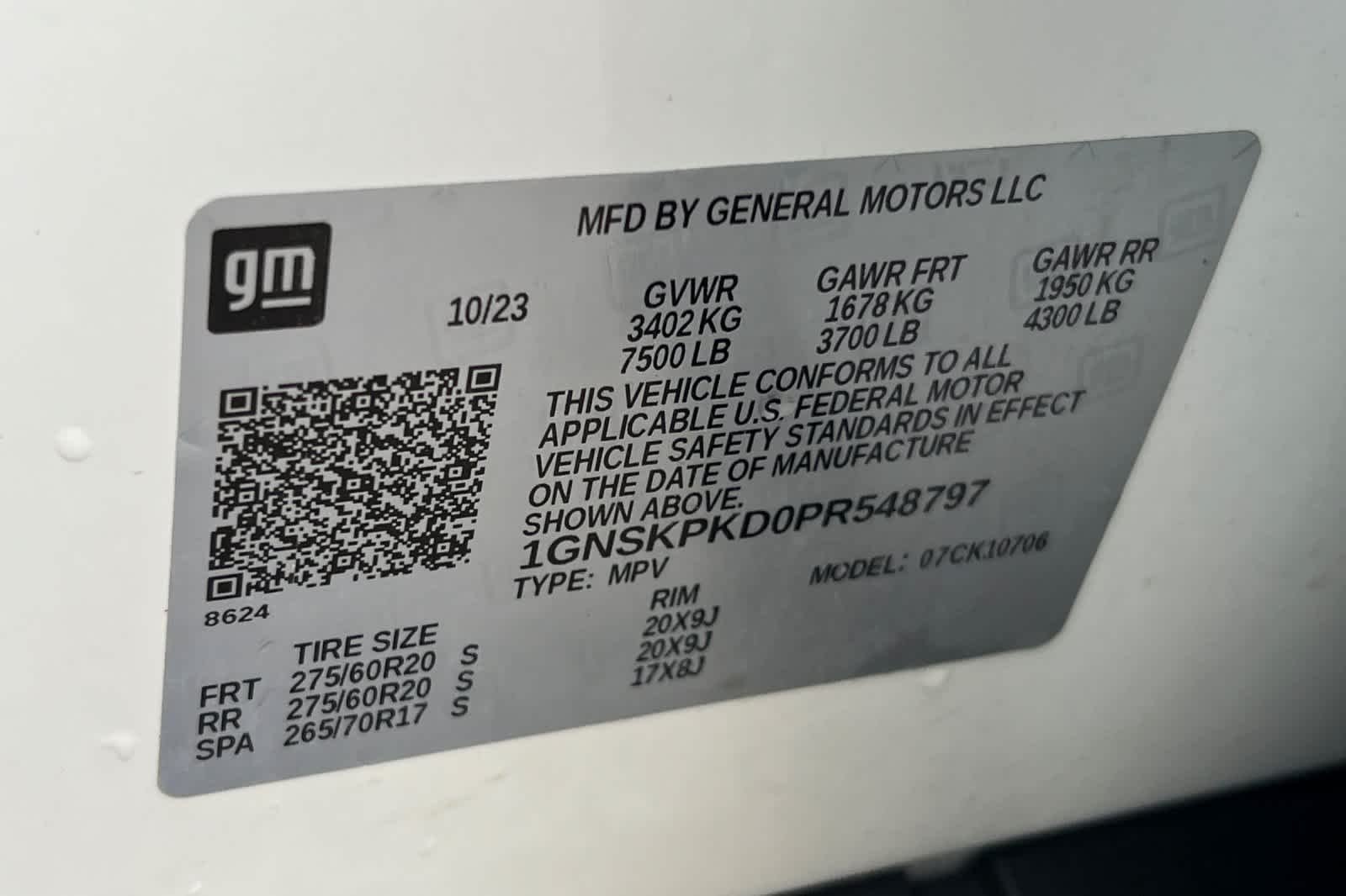 Used 2023 Summit White Chevrolet Z71 image 36