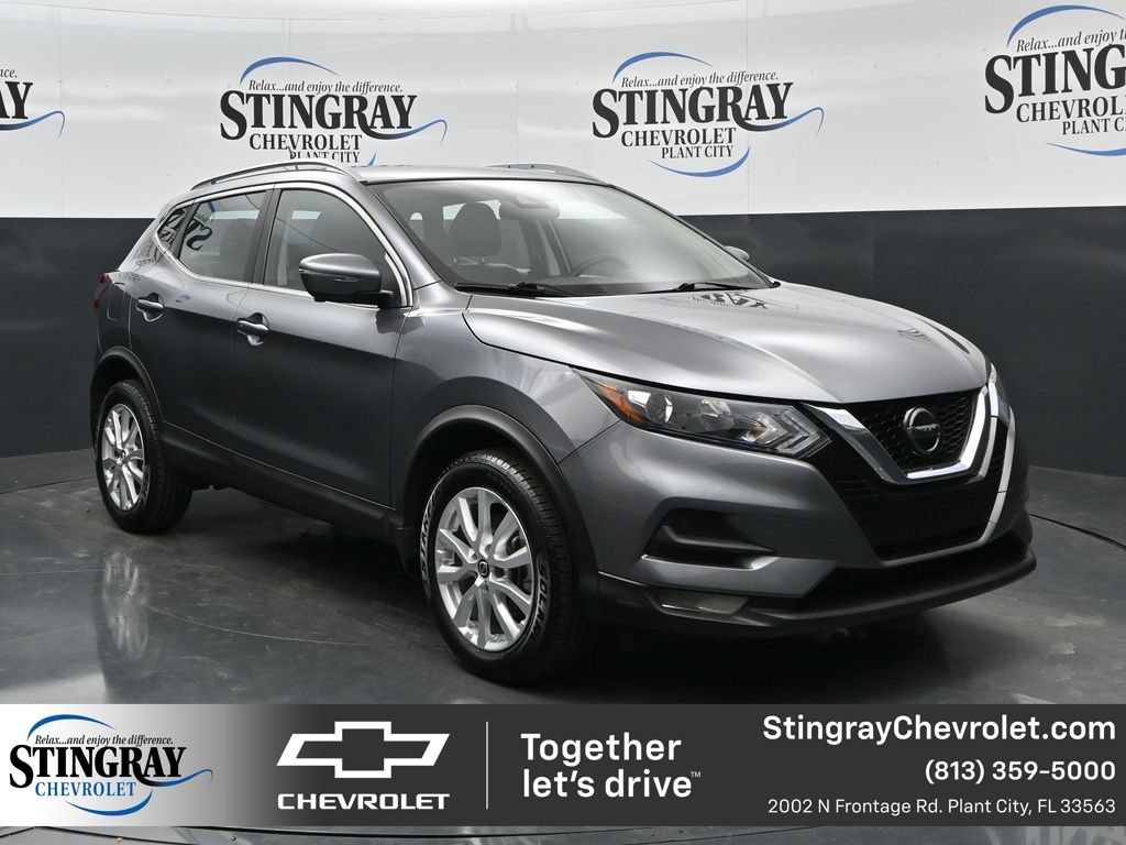 Used 2022 Gray Nissan SV FWD Xtronic CVT image 1