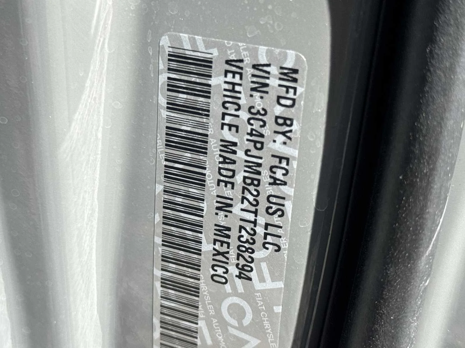 New 2026 Sting-Gray Clear-Coat Exterior Paint Jeep Laredo image 25