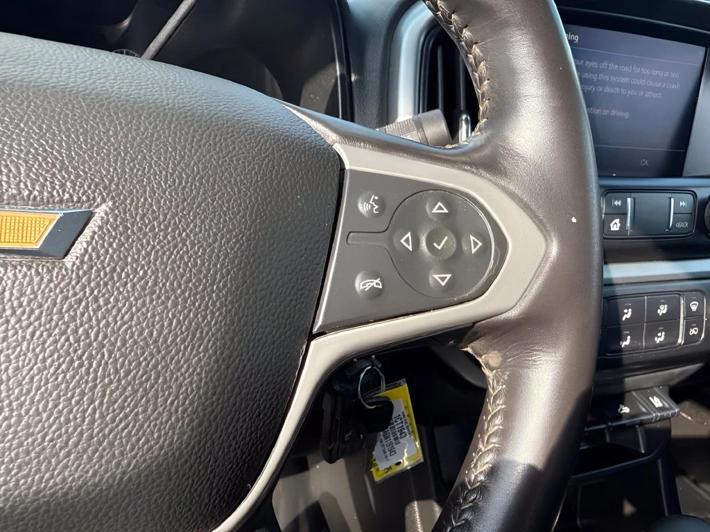 Used 2022 White Chevrolet LT image 15