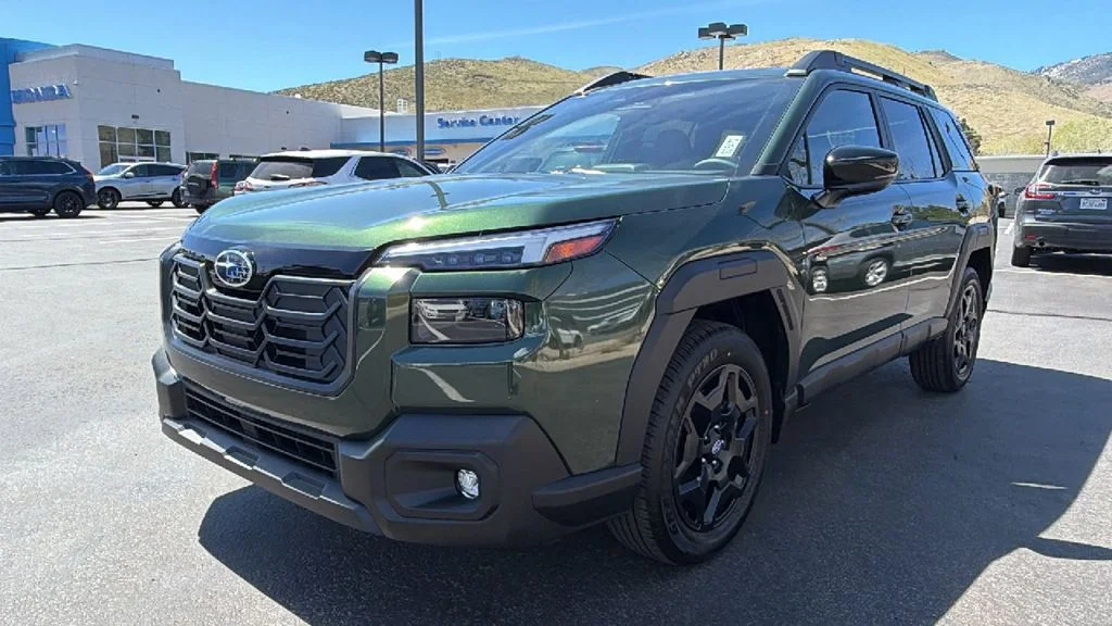 New 2026 DEEP EMERALD GREEN PEARL Subaru Limited image 7