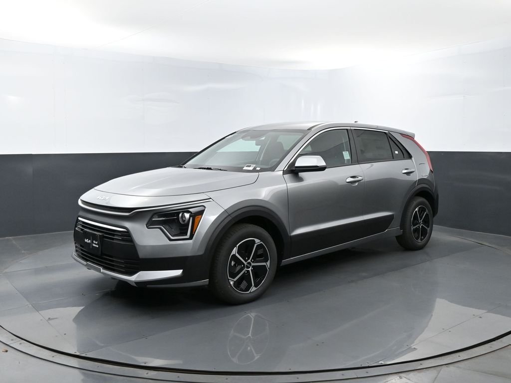 2026 Kia Niro LX HEV's photo