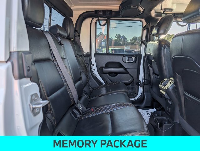 Used 2021 White Jeep High Altitude image 27