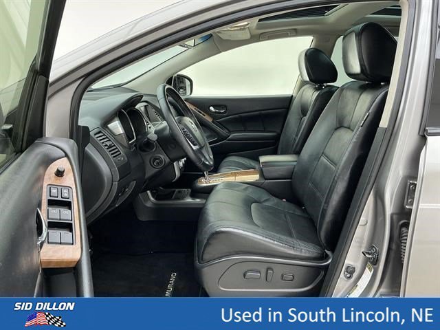 Used 2012 Platinum Graphite Metallic Nissan LE image 16