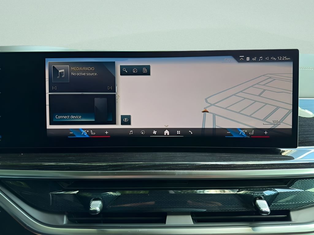 New 2026 Manhattan Green Metallic BMW xDrive50e image 17