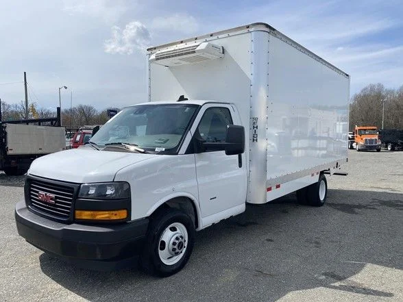 Used 2024 White GMC Work Van image 3
