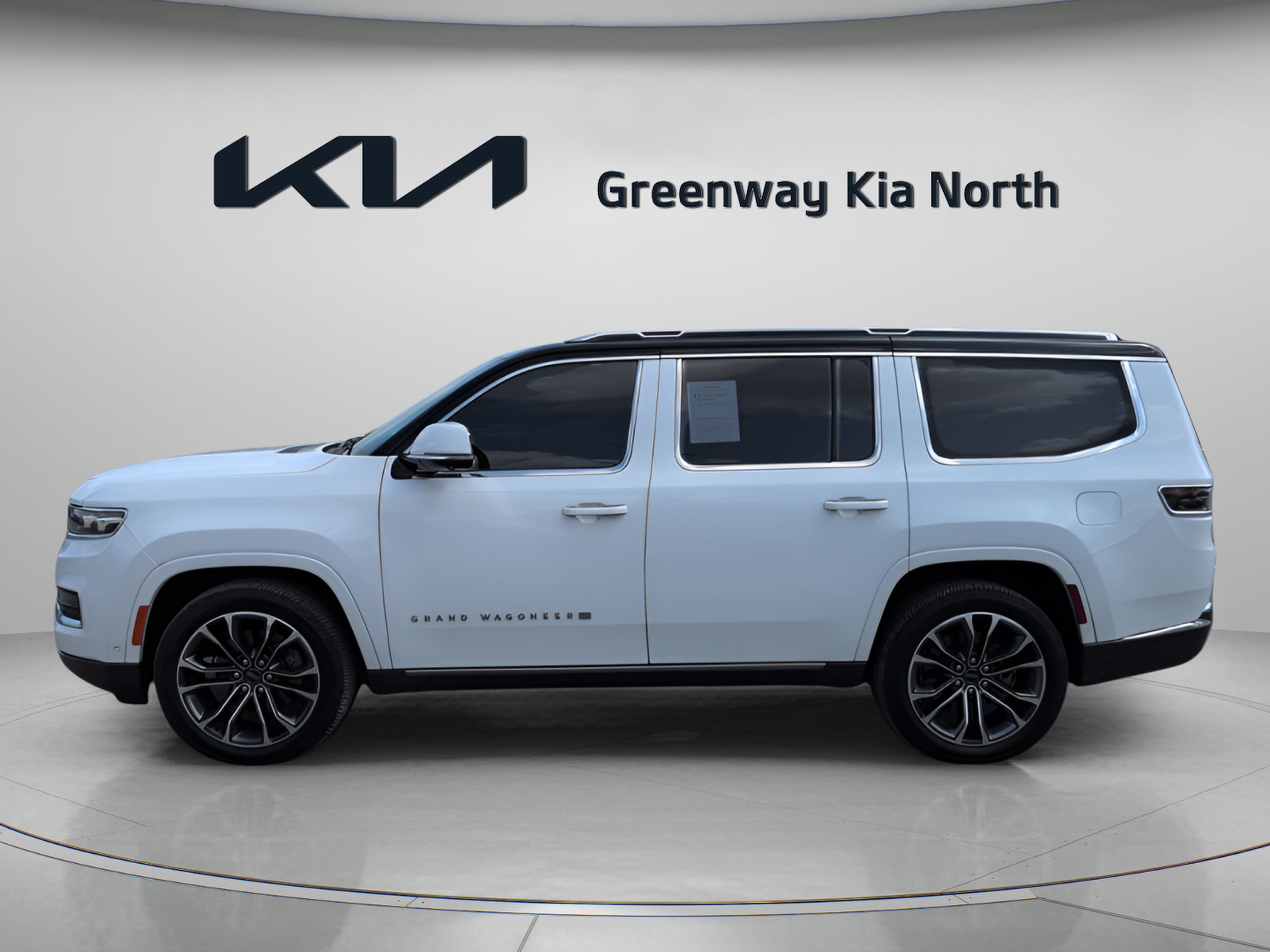 Used 2022 Bright White Clearcoat Jeep Series III image 5